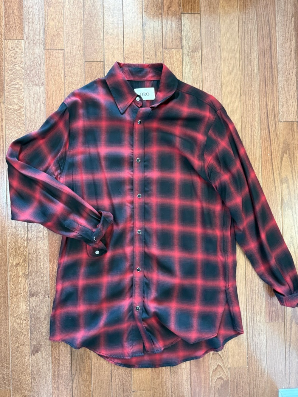 ORO Los Angeles Red & Black Plaid Men's Casual Button-Down Shirt - Medium